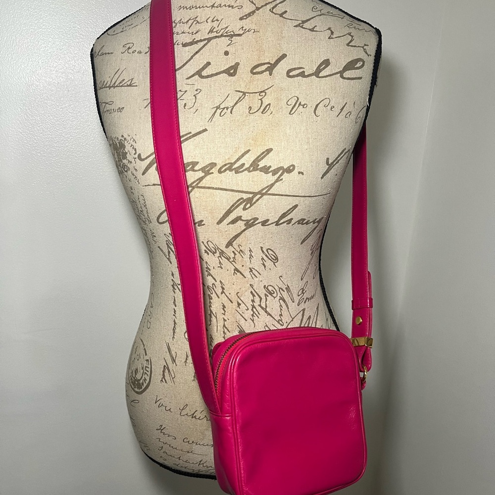 Vintage Yves Saint Laurent/YSL Hot Pink Crossbody - Picture 3 of 10